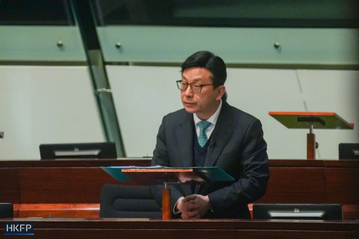 Hong Kong to Overhaul Heat Stress Warning System Amidst Record-Breaking Heatwave and Expert Criticism