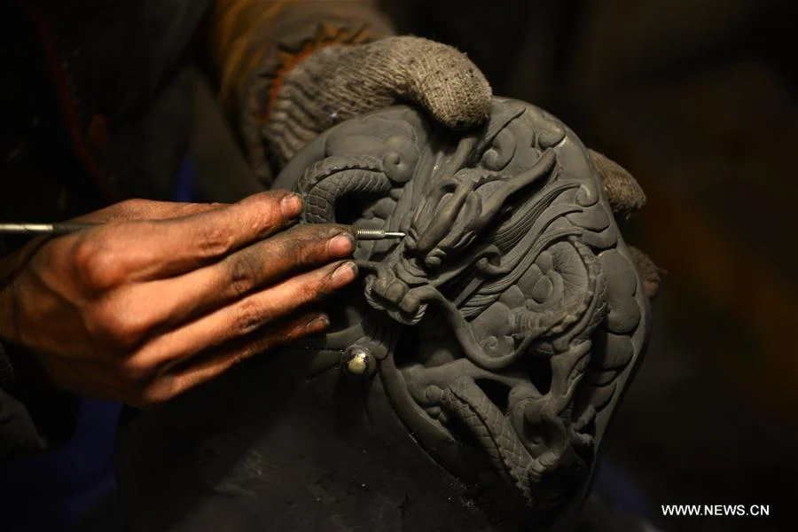 Sizhou Inkstone Carving: A Centuries-Old Craft Thrives in Guizhou’s Cengong County