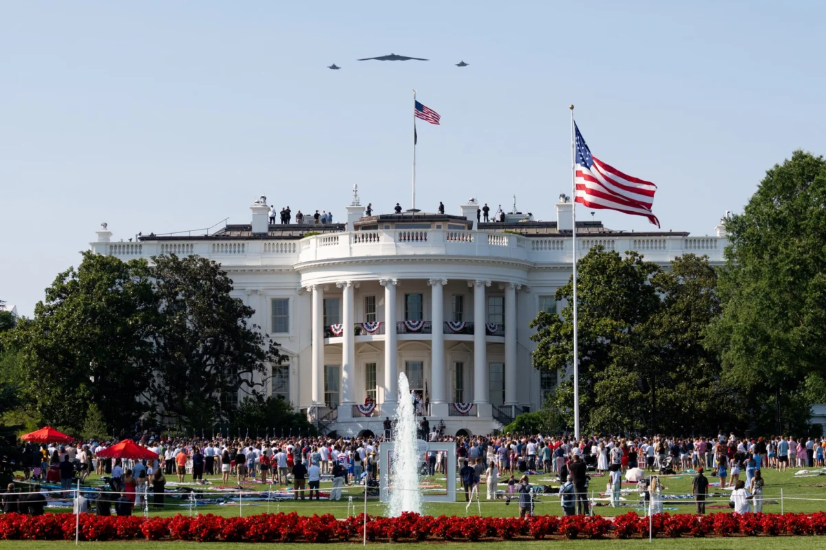 Xi Jinping Arrives in Washington for High-Stakes Summit with Donald Trump Amidst Global Tensions