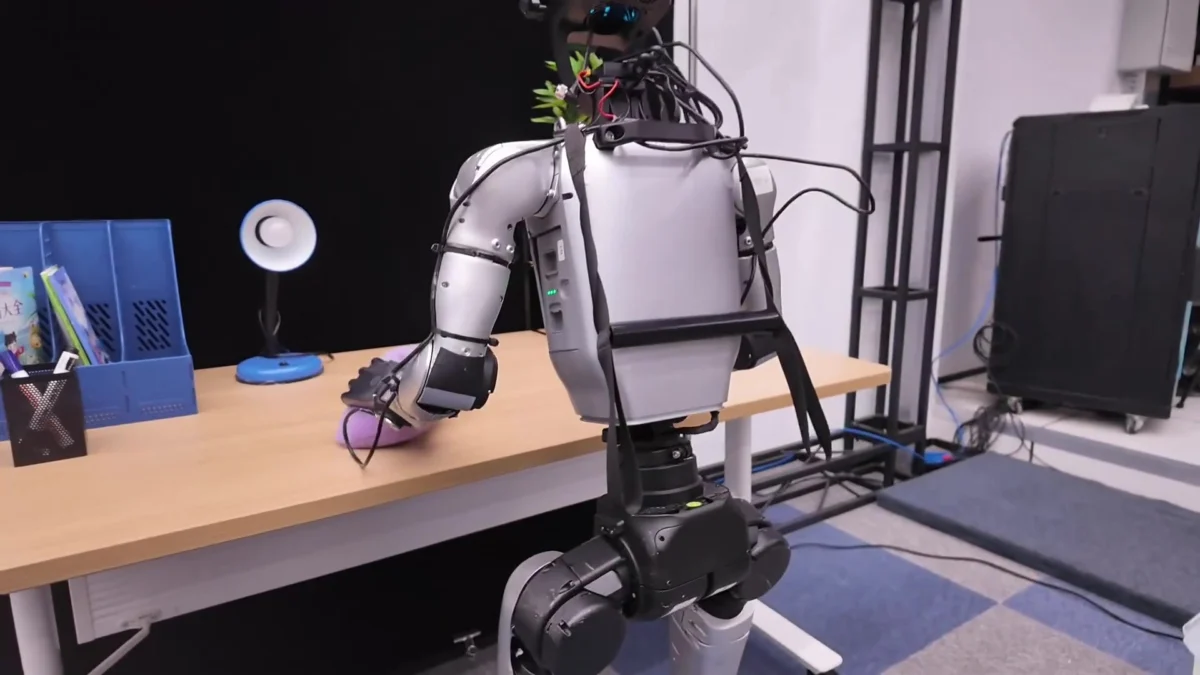 Alibaba’s Amap unveils humanoid model that learns whole-body tasks from human movements